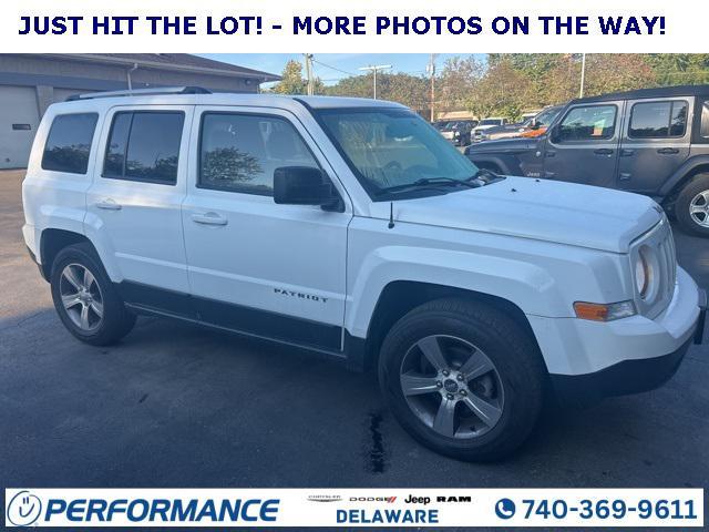 Photo of 2016 Bright White Clearcoat Jeep Patriot