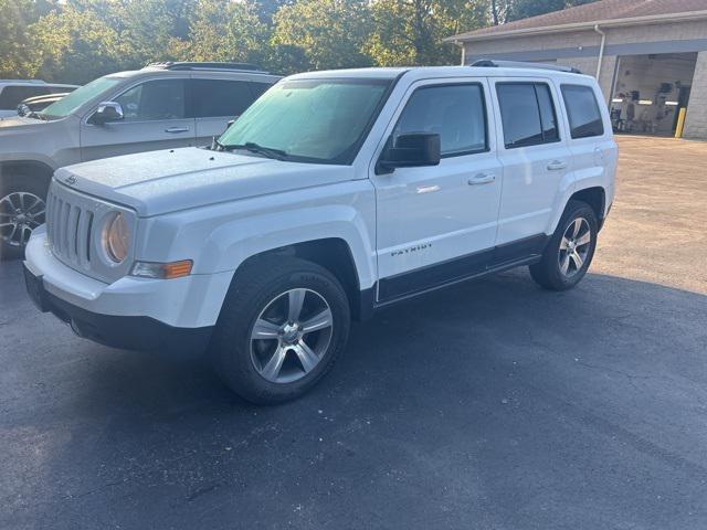 Photo of 2016 Bright White Clearcoat Jeep Patriot