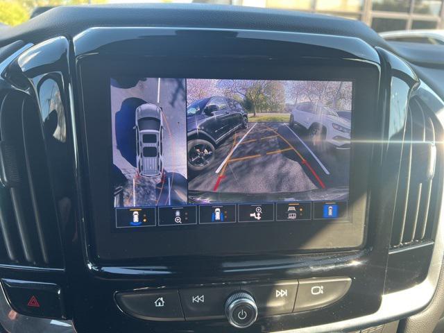 Photo of 2023 Mosaic Black Metallic Chevrolet Traverse
