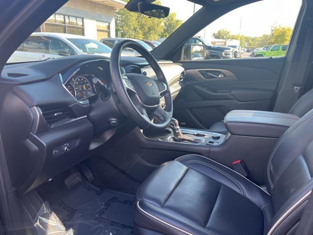 Photo of 2023 Mosaic Black Metallic Chevrolet Traverse
