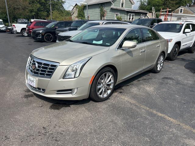 Photo of 2013 Silver Coast Metallic Cadillac XTS