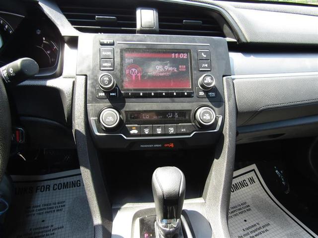 Photo of 2018 Taffeta White Honda Civic