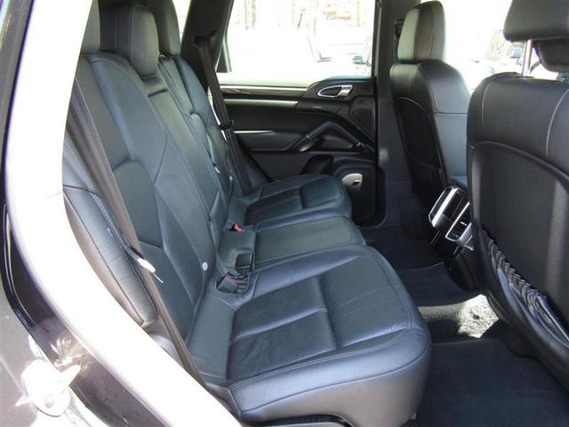 Photo of 2014 Black Porsche Cayenne