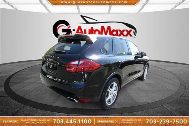 Photo of 2014 Black Porsche Cayenne