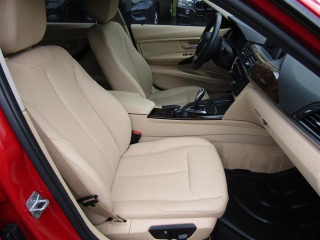 Photo of 2014 Melbourne Red Metallic BMW 328