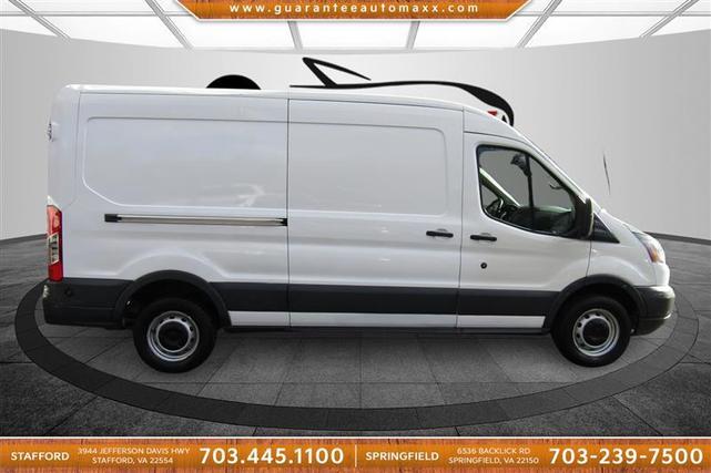 Photo of 2018 Oxford White Ford Transit-250