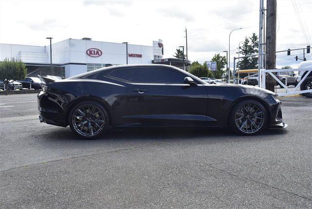 Photo of 2023 Black Chevrolet Camaro