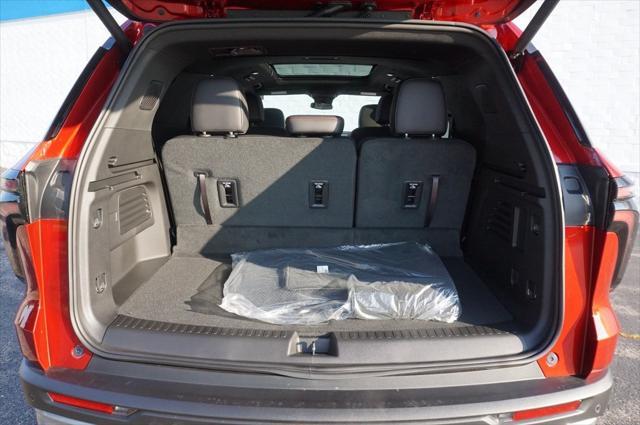 Photo of 2025 Radiant Red Chevrolet Traverse