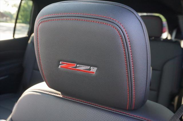 Photo of 2025 Radiant Red Chevrolet Traverse
