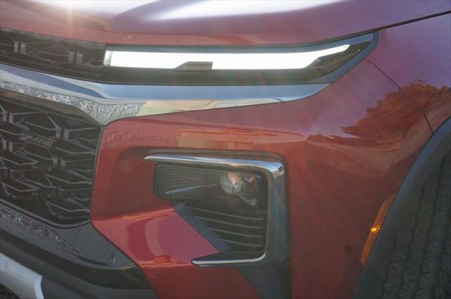 Photo of 2025 Radiant Red Chevrolet Traverse