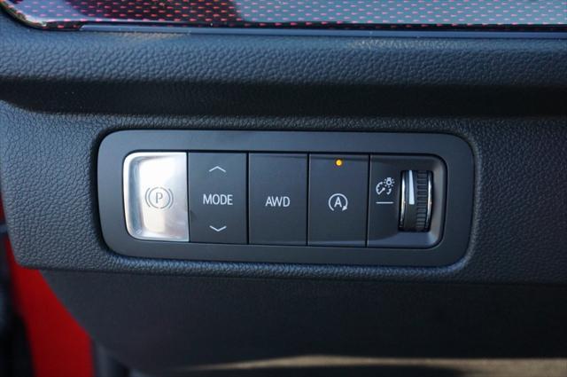 Photo of 2025 Radiant Red Chevrolet Traverse