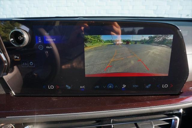 Photo of 2025 Radiant Red Chevrolet Traverse