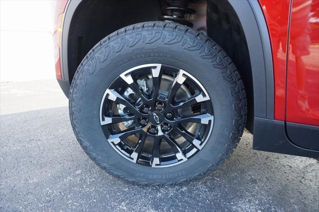Photo of 2025 Radiant Red Chevrolet Traverse