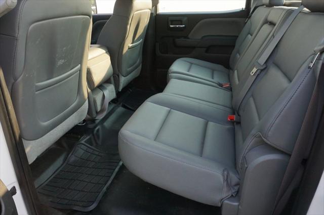 Photo of 2015 Summit White Chevrolet Silverado 3500