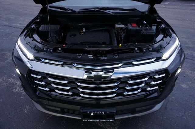 Photo of 2025 Mosaic Black Metallic Chevrolet Equinox
