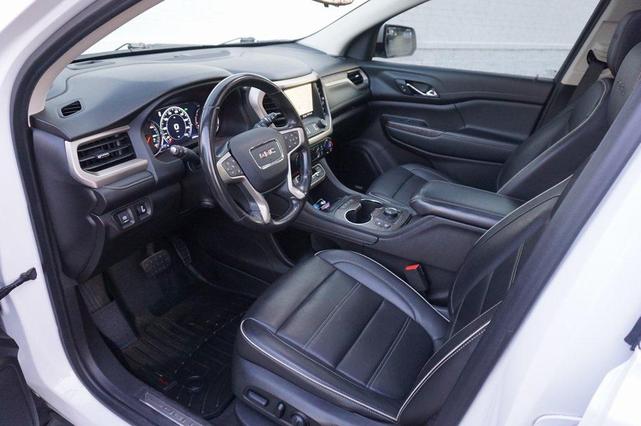 Photo of 2020 White Frost Tricoat GMC Acadia