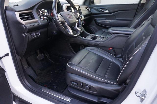 Photo of 2020 White Frost Tricoat GMC Acadia
