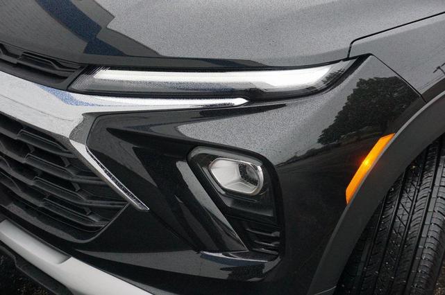 Photo of 2026 Mosaic Black Metallic Chevrolet Trailblazer