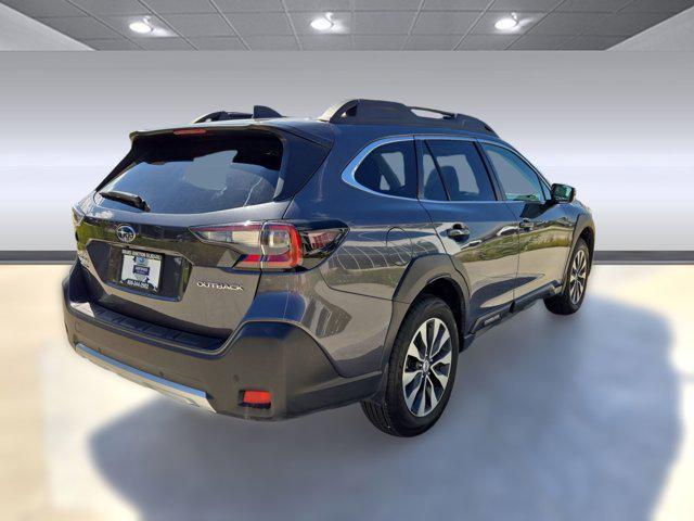 Photo of 2025 Magnetite Gray Metallic Subaru Outback