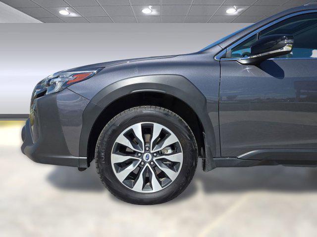 Photo of 2025 Magnetite Gray Metallic Subaru Outback