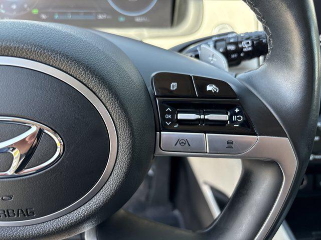Photo of 2024 Shimmering Silver Hyundai TUCSON Plug-In Hybrid