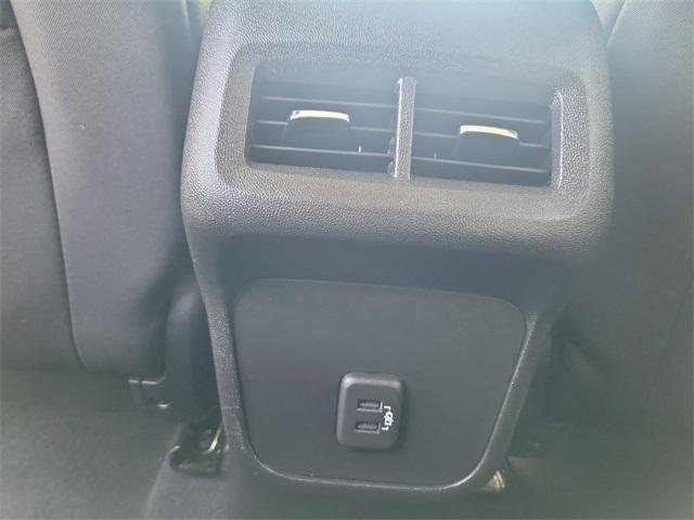 Photo of 2020 Summit White Chevrolet Equinox