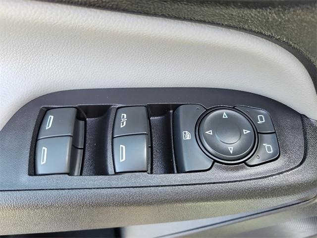 Photo of 2020 Summit White Chevrolet Equinox