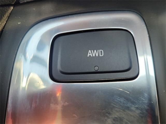 Photo of 2020 Summit White Chevrolet Equinox