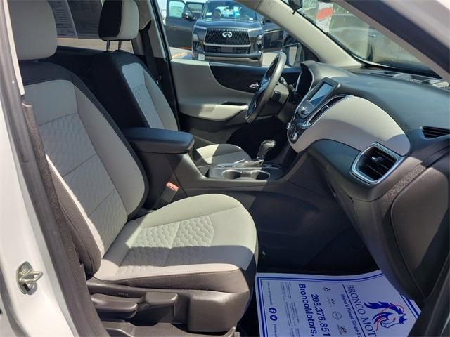 Photo of 2020 Summit White Chevrolet Equinox