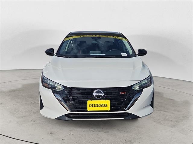 Photo of 2024 White Nissan Sentra