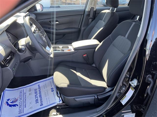 Photo of 2025 Black Nissan Sentra