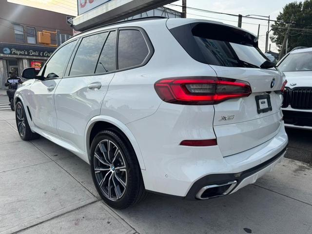 Photo of 2019 White BMW X5