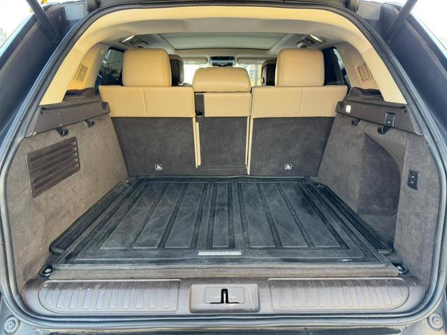 Photo of 2019 Loire Blue Land Rover Range Rover Sport