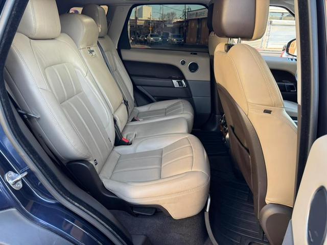 Photo of 2019 Loire Blue Land Rover Range Rover Sport