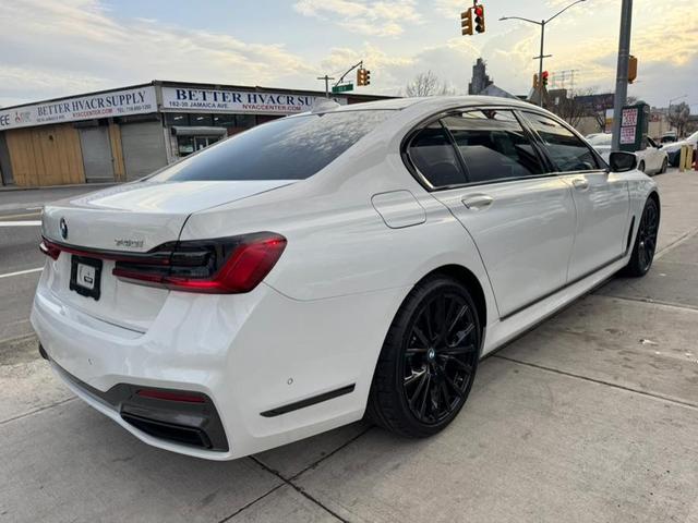 Photo of 2022 White BMW 740
