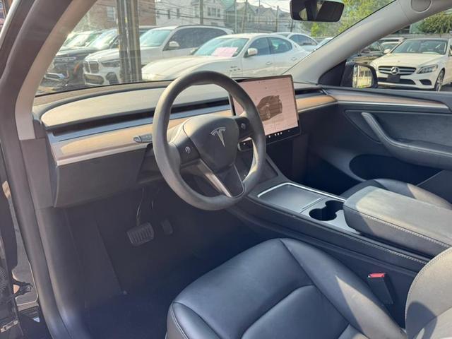 Photo of 2023 Black Tesla Model Y