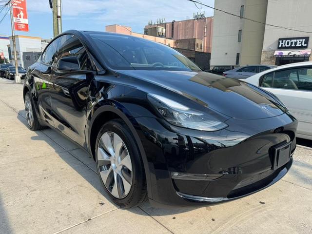 Photo of 2023 Black Tesla Model Y