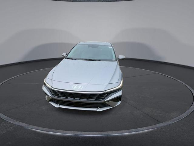 Photo of 2025 Metal Hyundai ELANTRA HEV