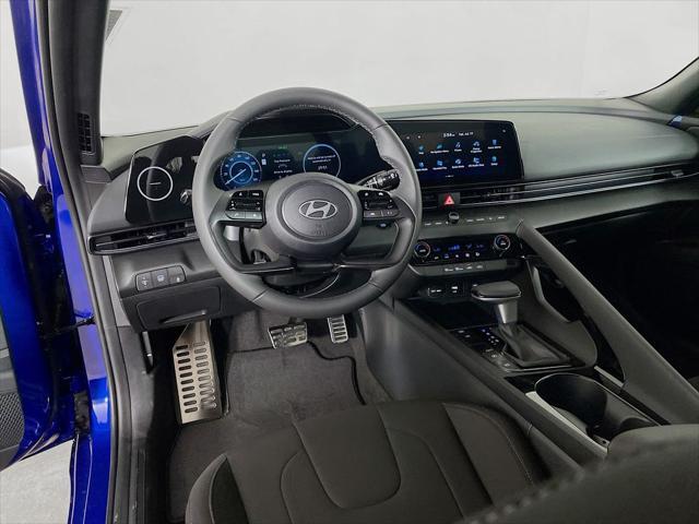 Photo of 2025 Intense Blue Hyundai ELANTRA