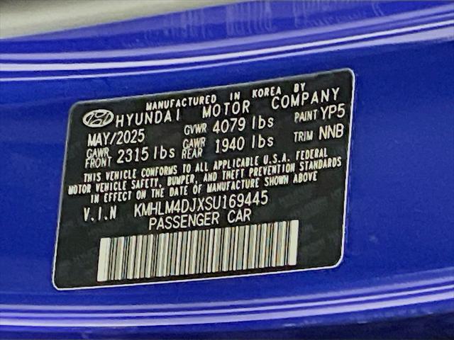 Photo of 2025 Intense Blue Hyundai ELANTRA