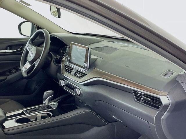 Photo of 2023 Gun Metallic Nissan Altima