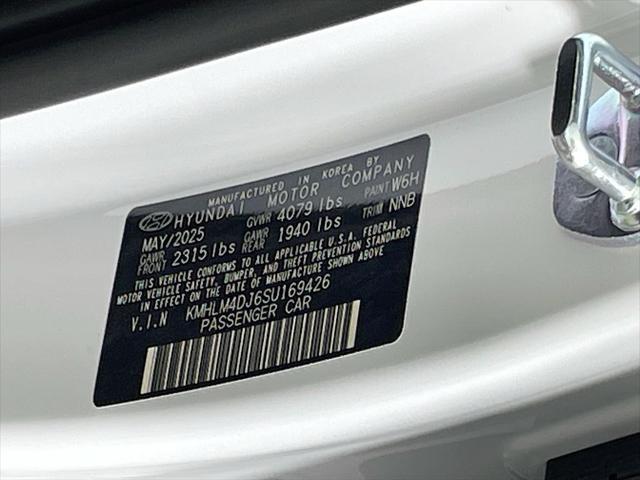 Photo of 2025 Serenity White Hyundai ELANTRA
