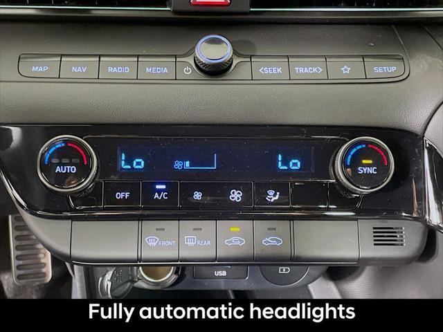 Photo of 2025 Serenity White Hyundai ELANTRA