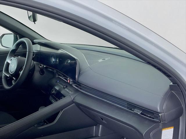 Photo of 2025 Serenity White Hyundai ELANTRA