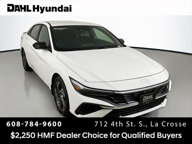Photo of 2025 Serenity White Hyundai ELANTRA