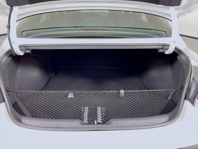 Photo of 2025 Serenity White Hyundai ELANTRA