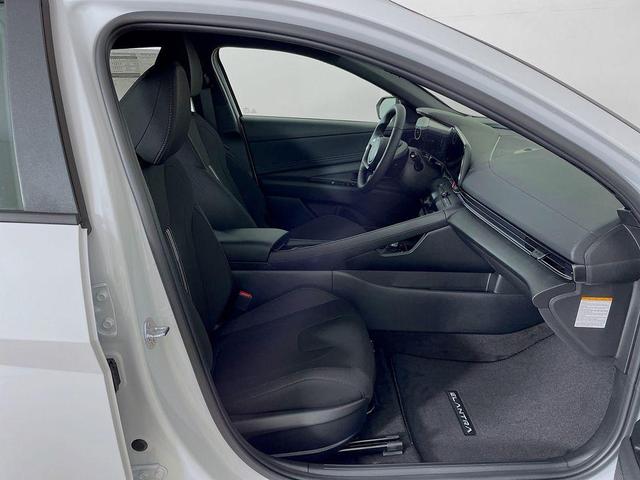 Photo of 2025 Serenity White Hyundai ELANTRA