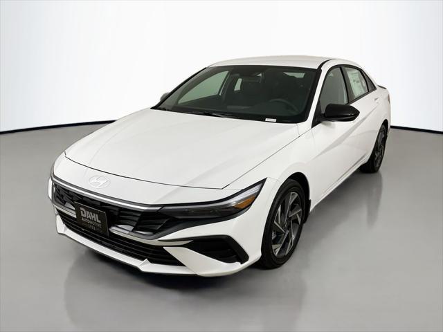 Photo of 2025 Serenity White Hyundai ELANTRA