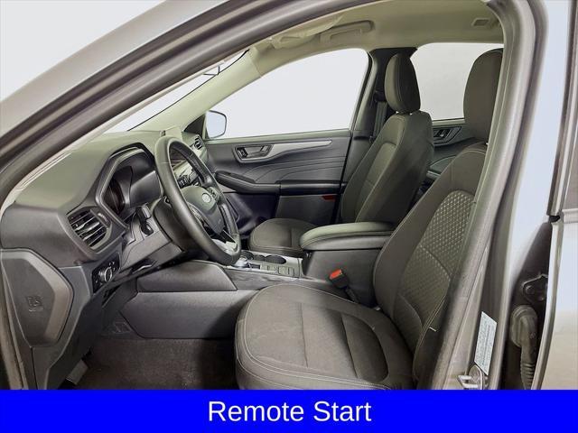Photo of 2024 Carbonized Gray Metallic Ford Escape