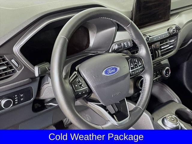 Photo of 2024 Carbonized Gray Metallic Ford Escape